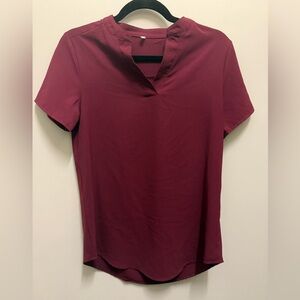Maroon short sleeve shell top